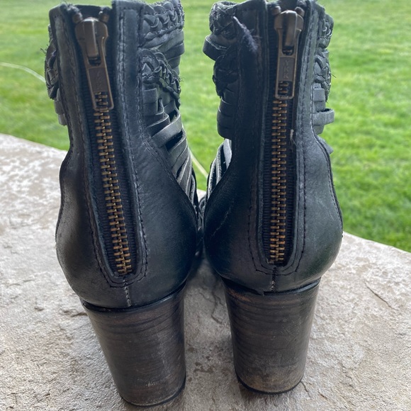 Freebird size 7 - Picture 2 of 4